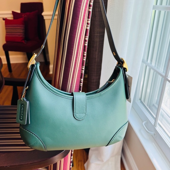 Coach Hamptons Hobo NWT- Green - Picture 5 of 7